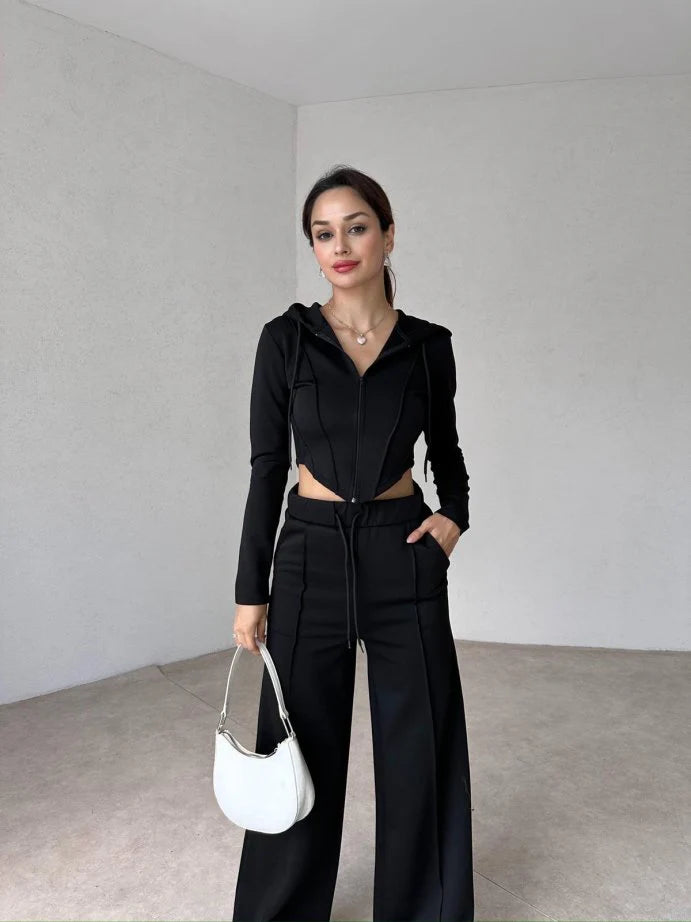 تريننج اسود