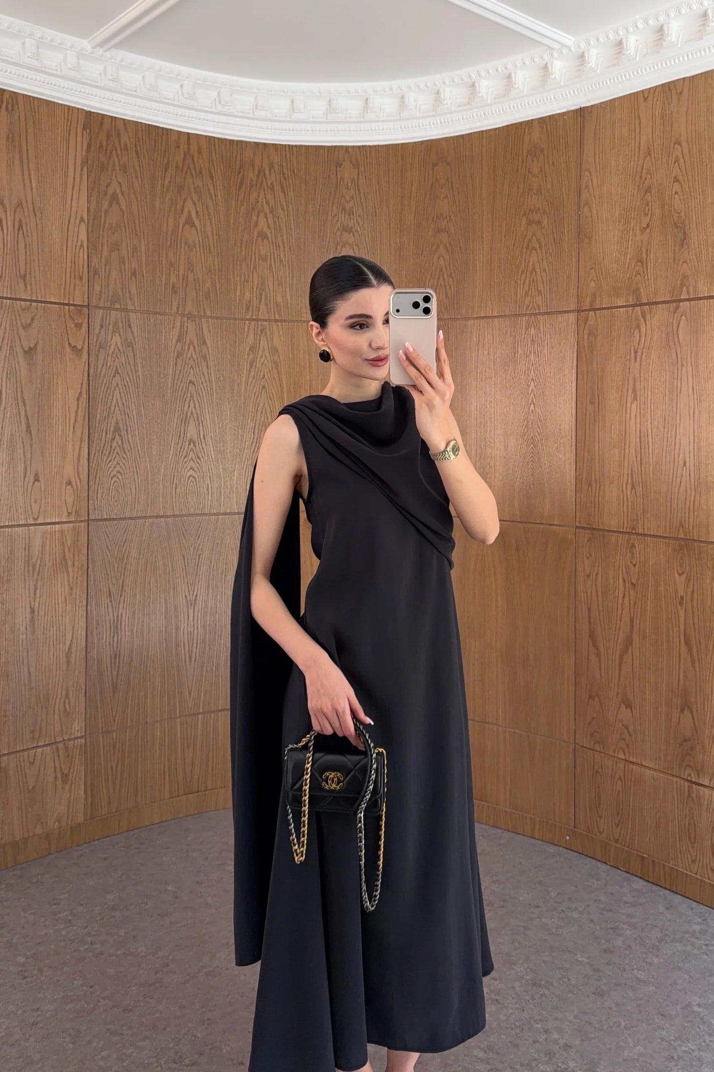 فستان بشال اسود