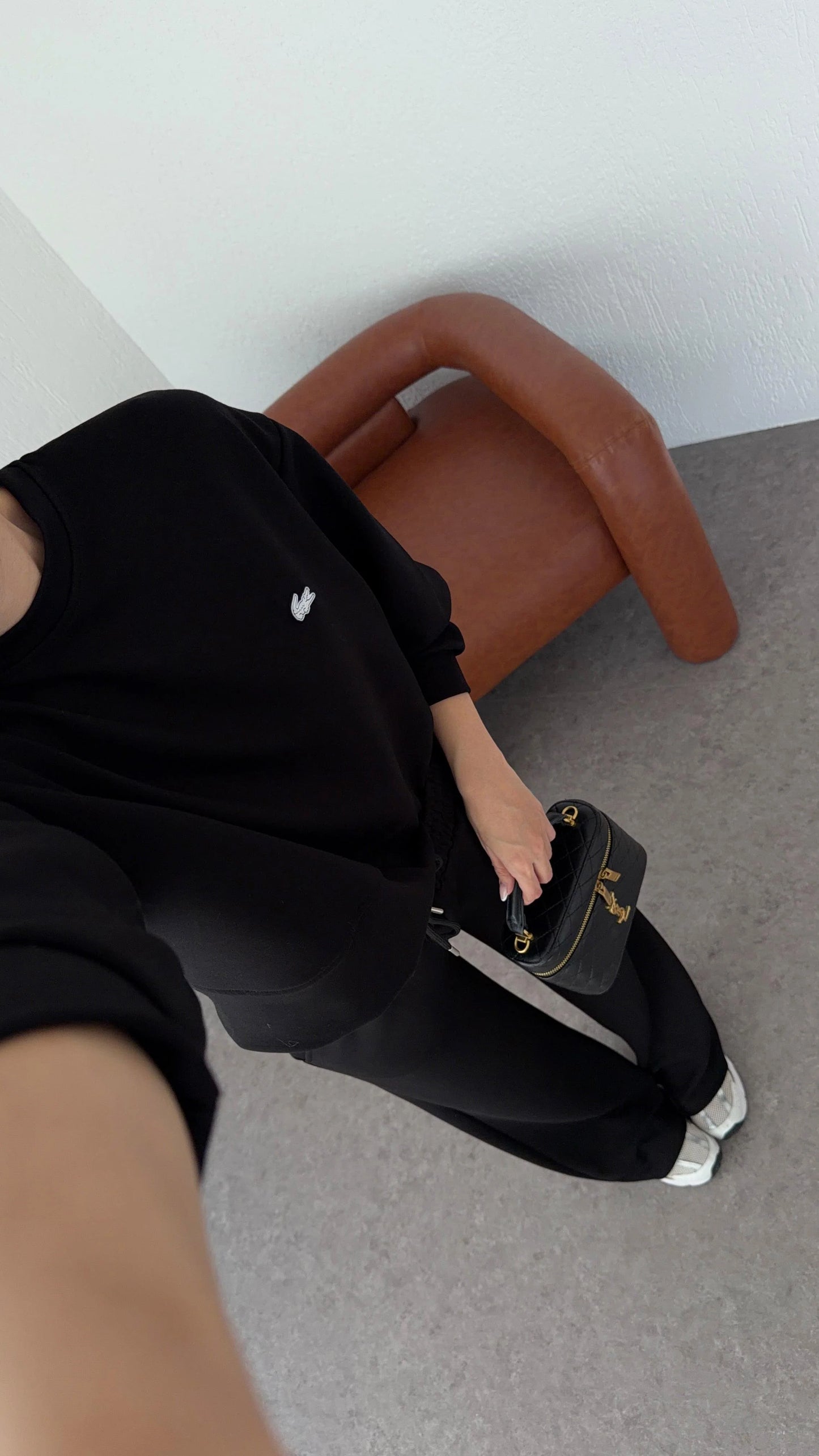 طقم لاكوست اسود