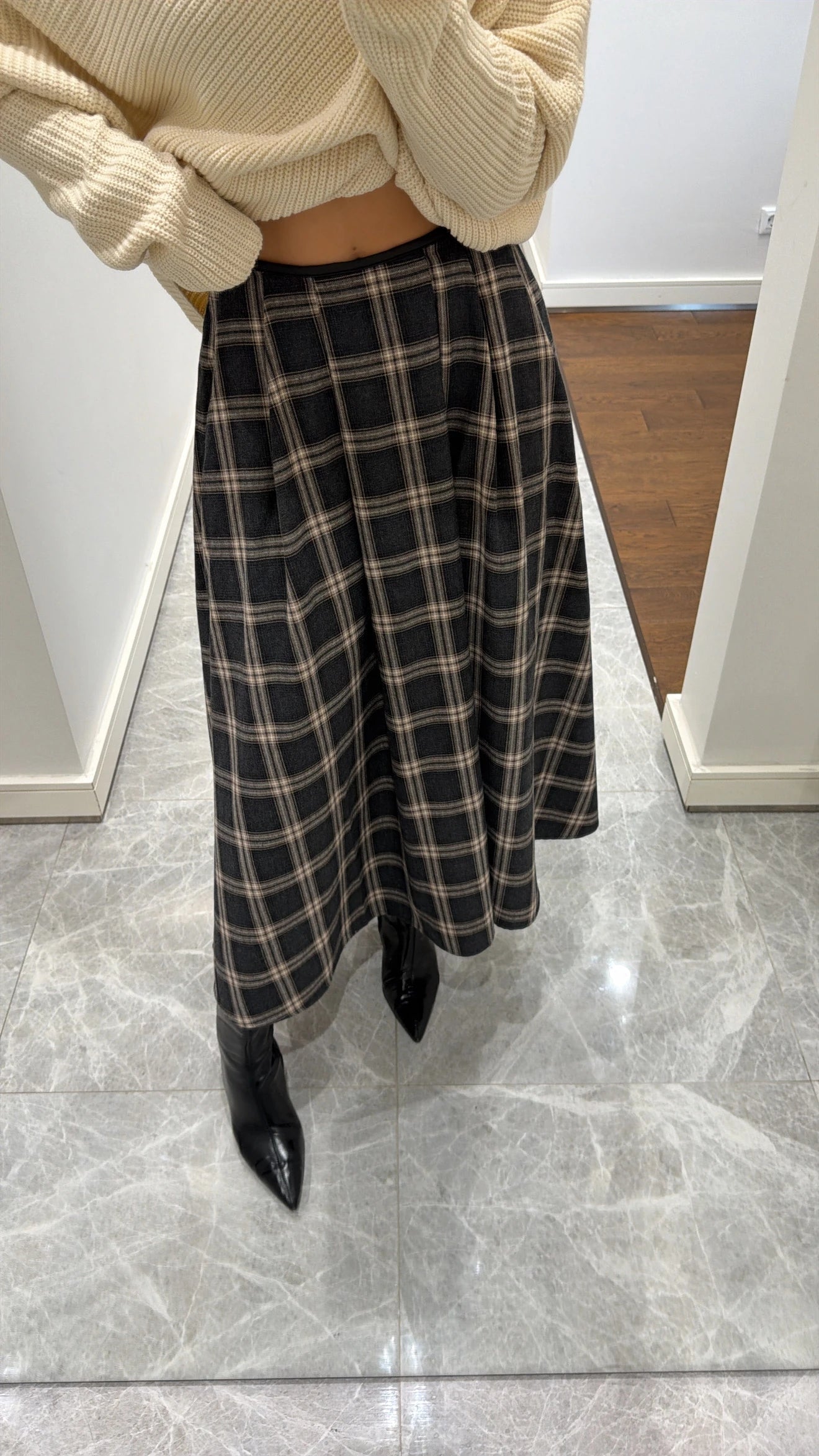 تنورة كاروهات