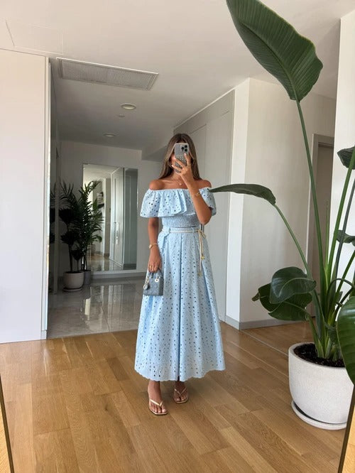 طقم بلوزة مع تنورة مخرم ازرق