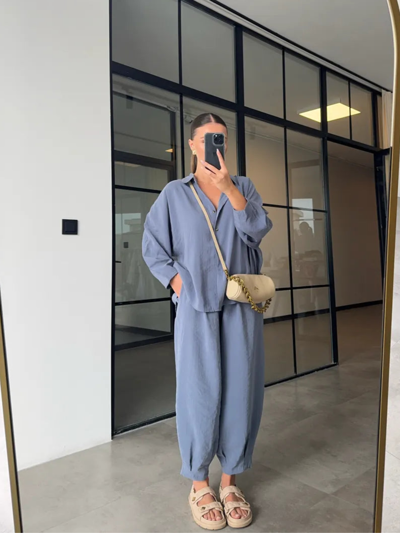 طقم قميص مع بنطلون سكني مزرق