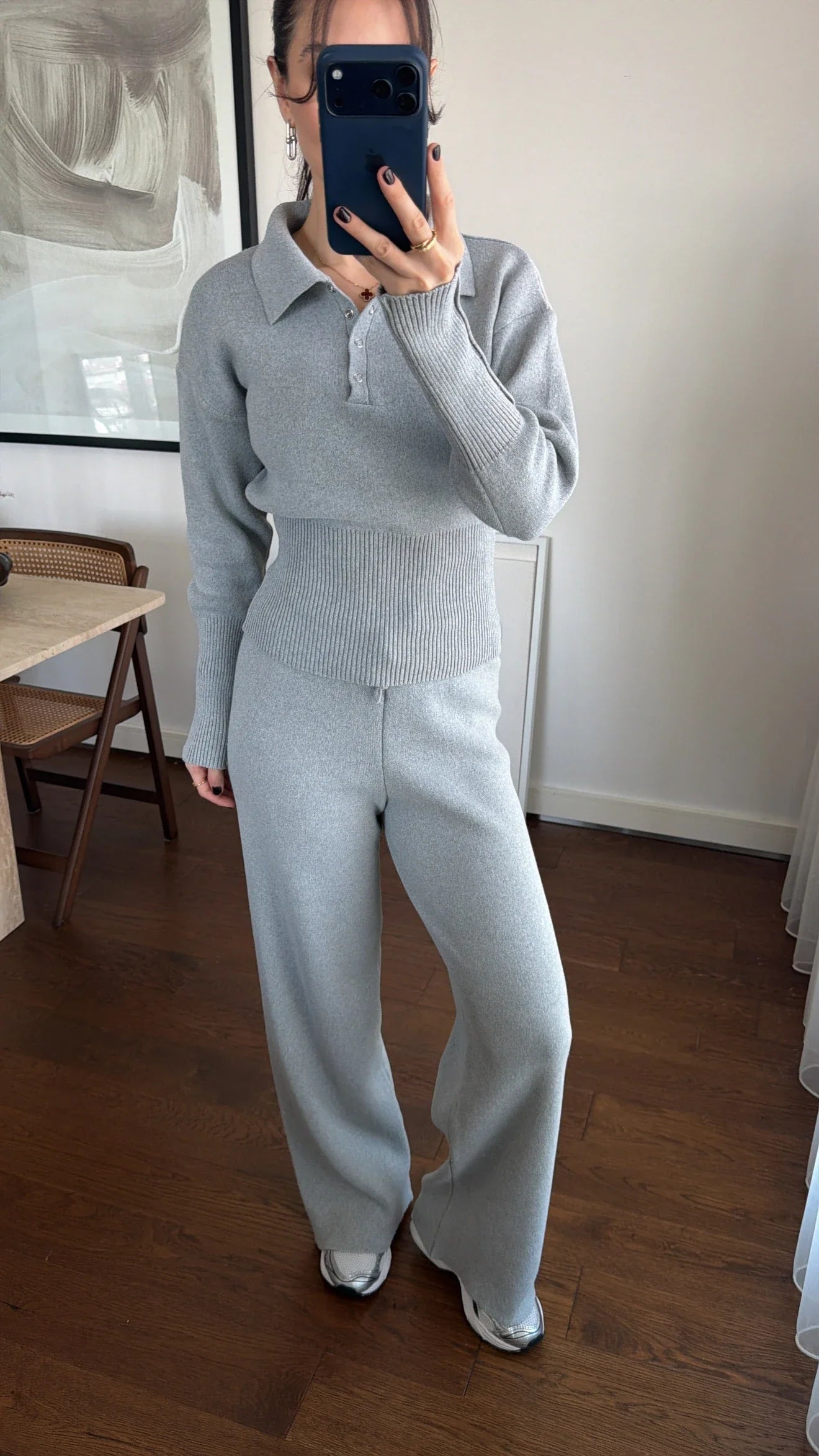 طقم سكني بأزرار