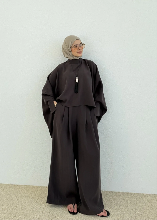 طقم فلو بني