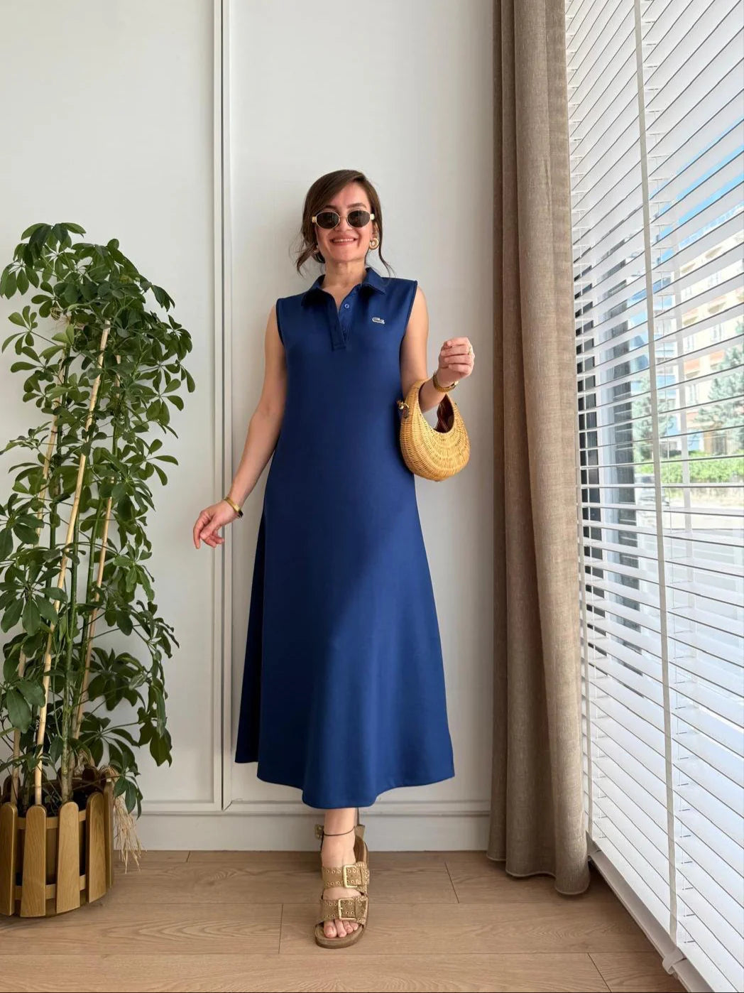 فستان لاكوست كحلي