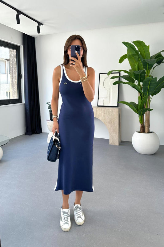 فستان لاكوست كحلي