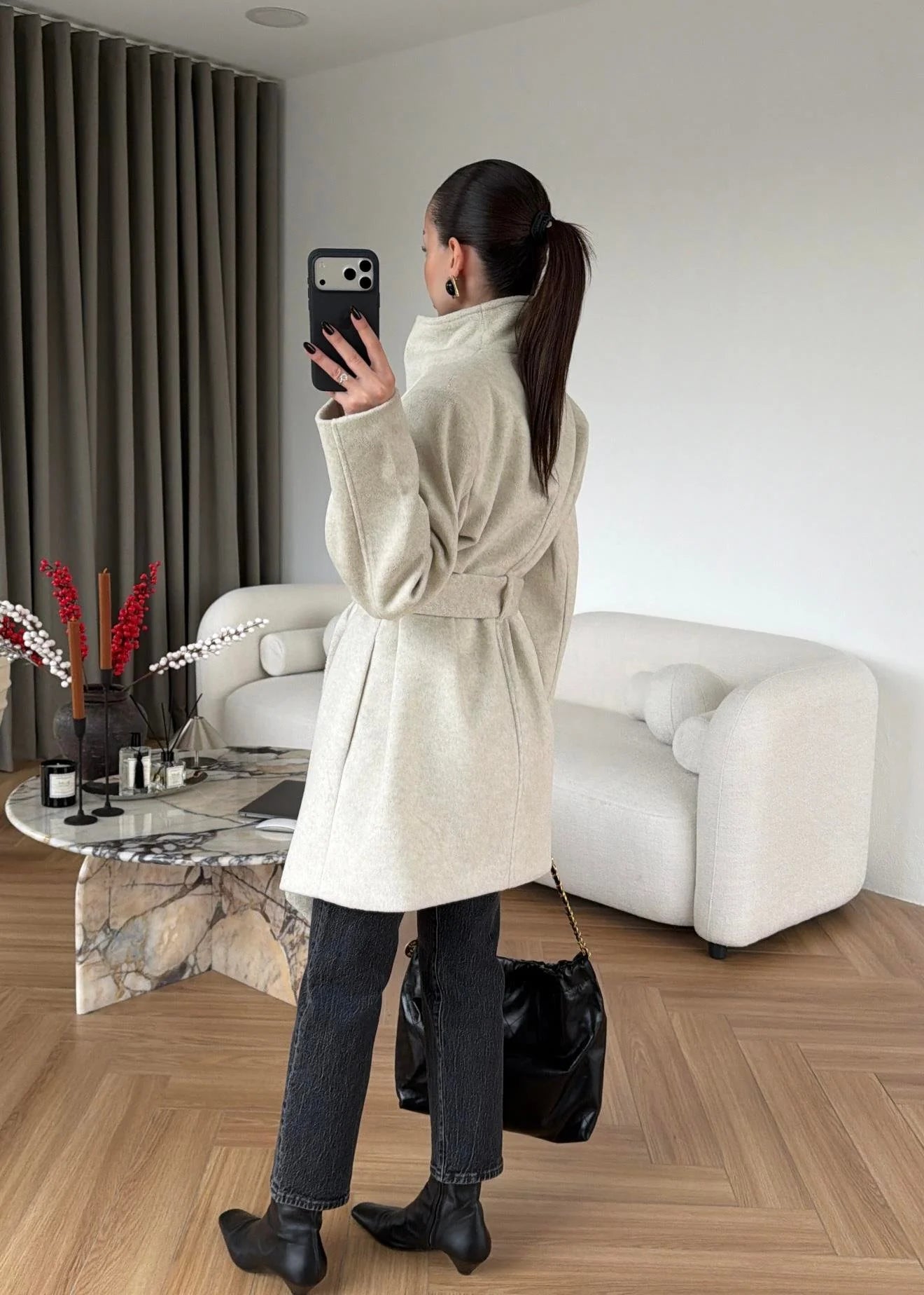 جكيت بحزام بيج