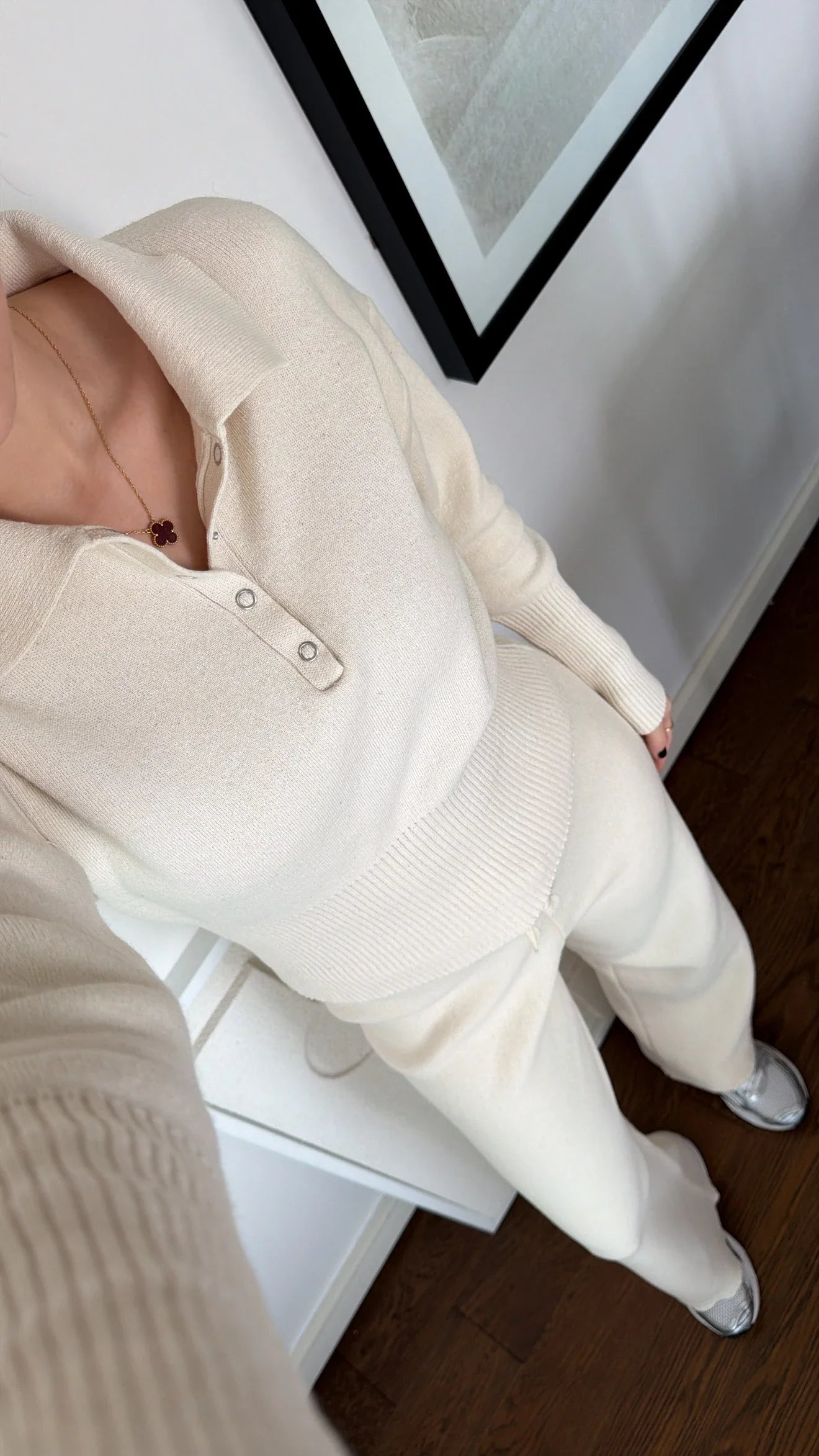 طقم بيج بأزرار