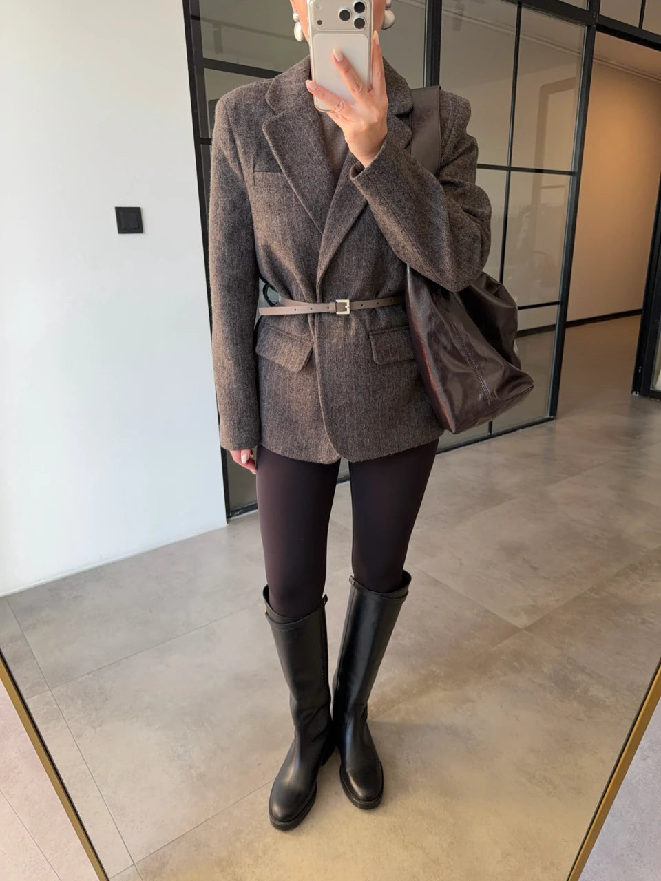 جكيت بني مخطط بحزام