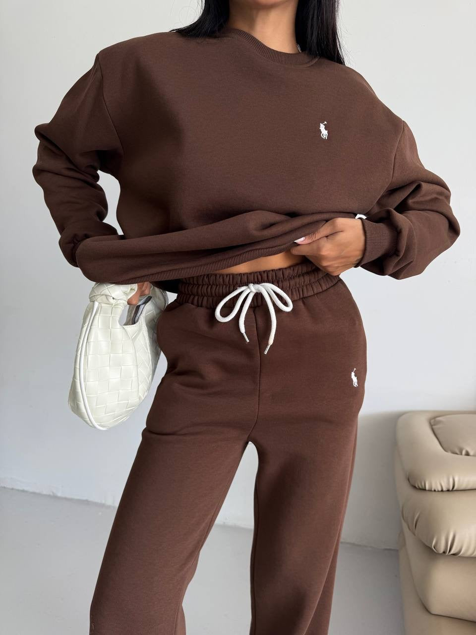 طقم بولو بني