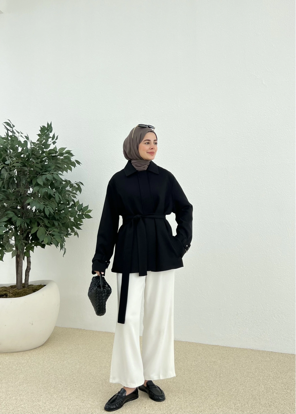 جكيت اسود بحزام