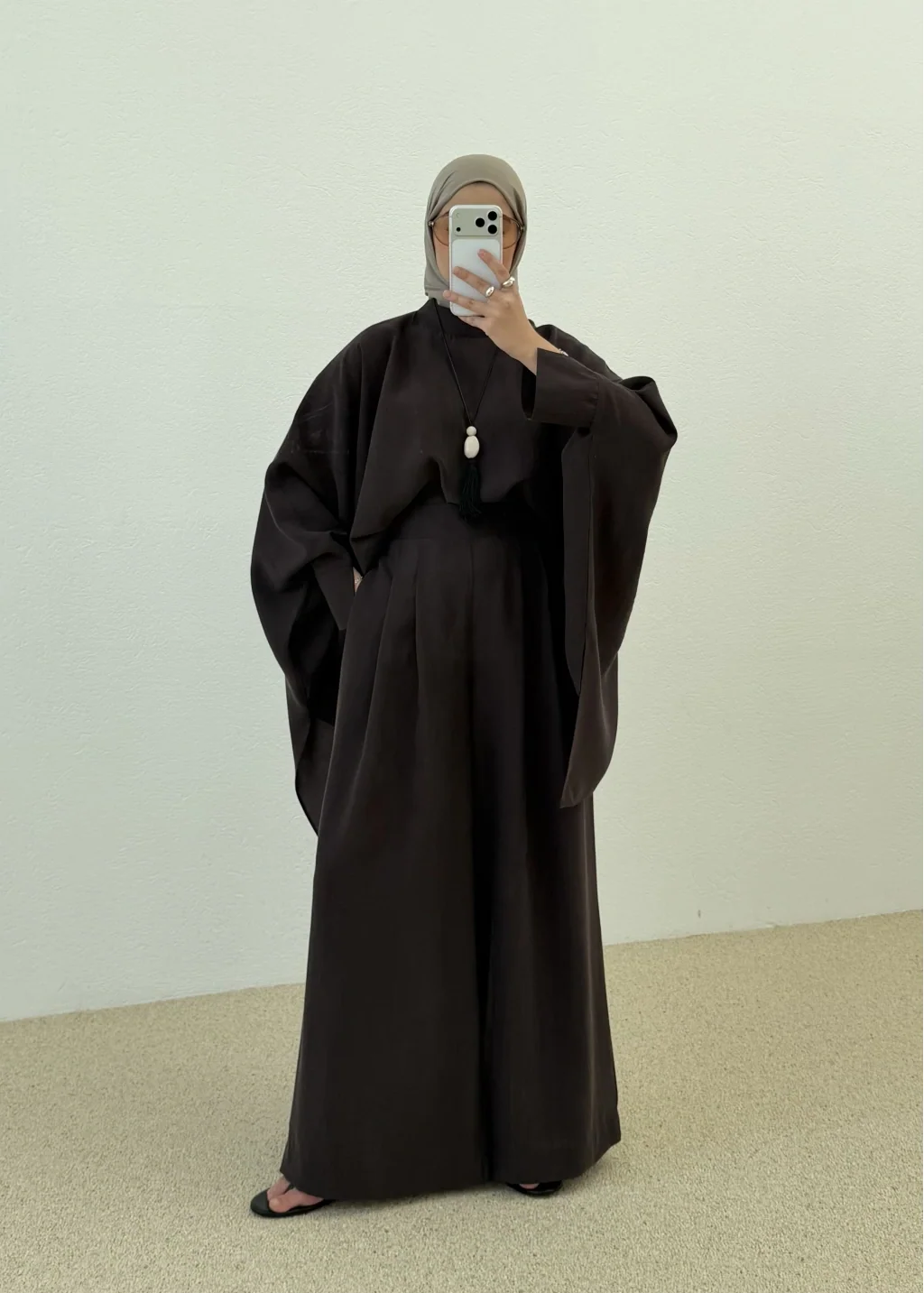طقم فلو بني