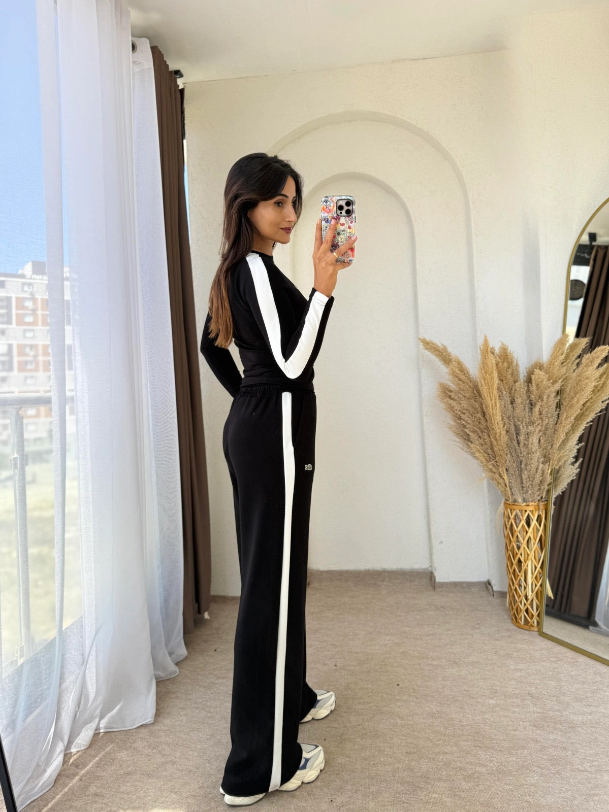 طقم لاكوست اسود