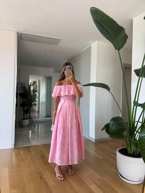 طقم بلوزة مع تنورة مخرم زهري