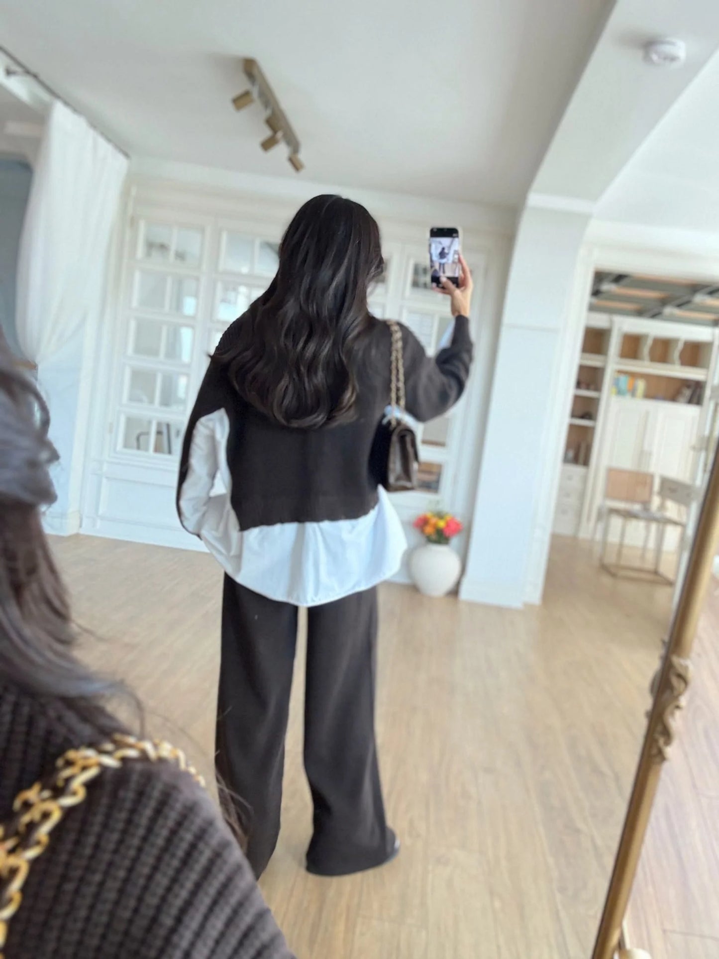 طقم بني بسحاب