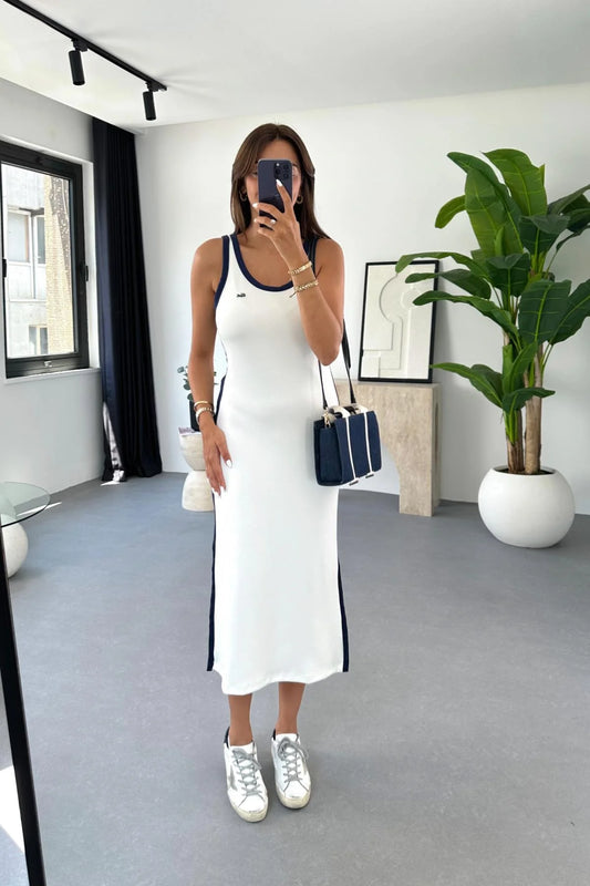 فستان لاكوست ابيض