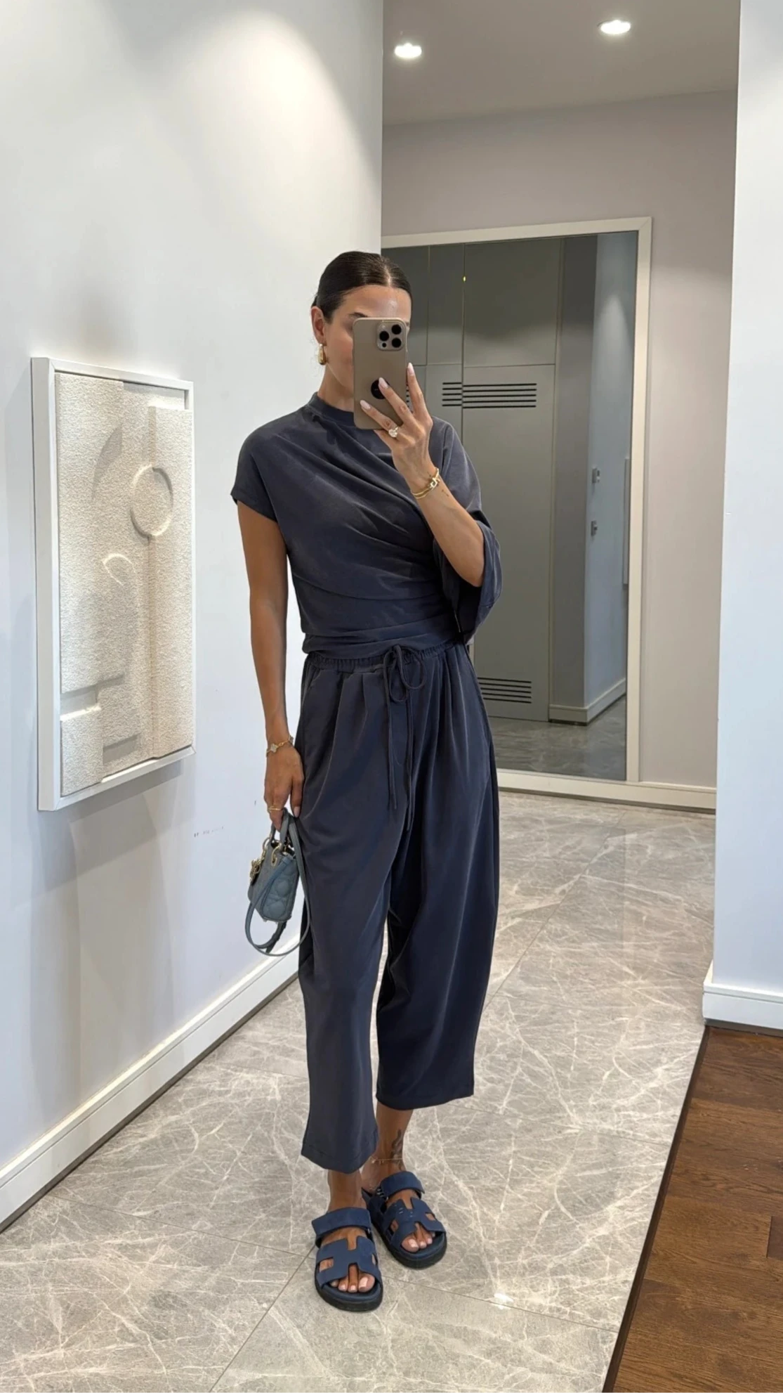 طقم عملي كحلي