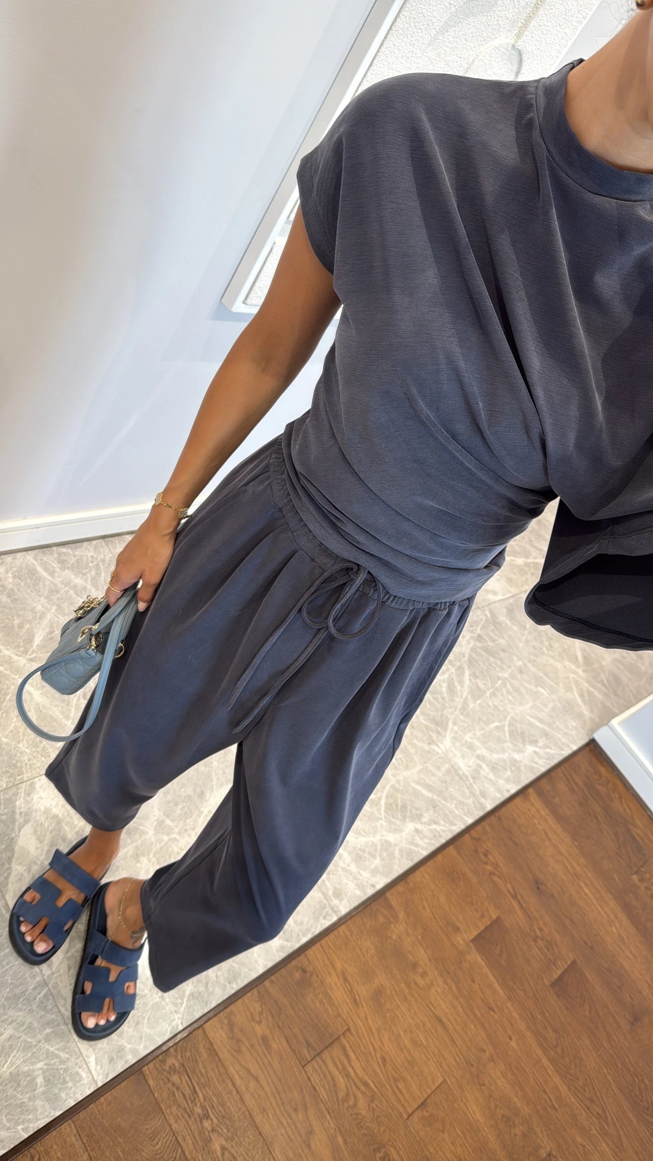 طقم عملي كحلي