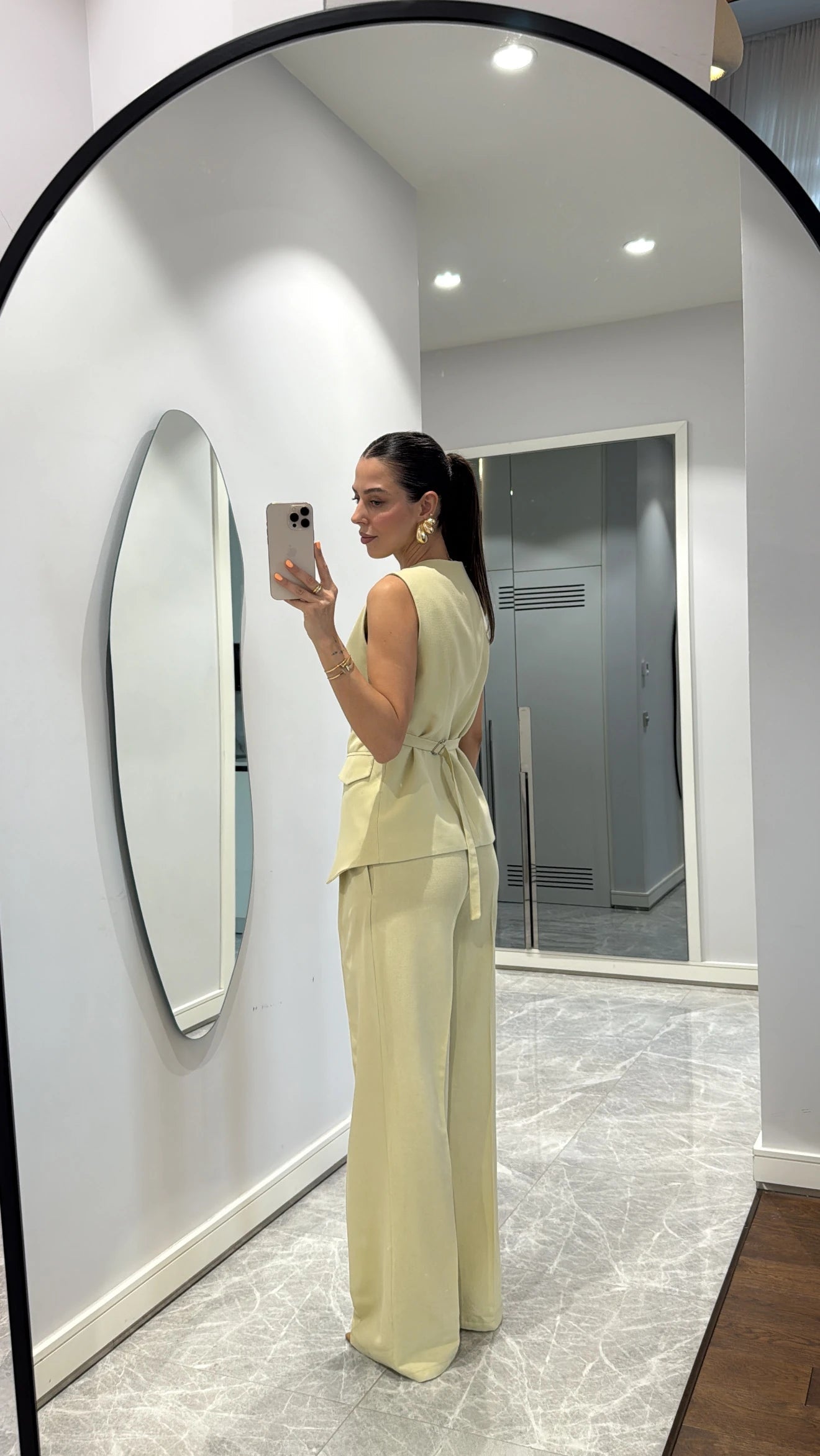 طقم رسمي فيست مع بنطلون ليموني