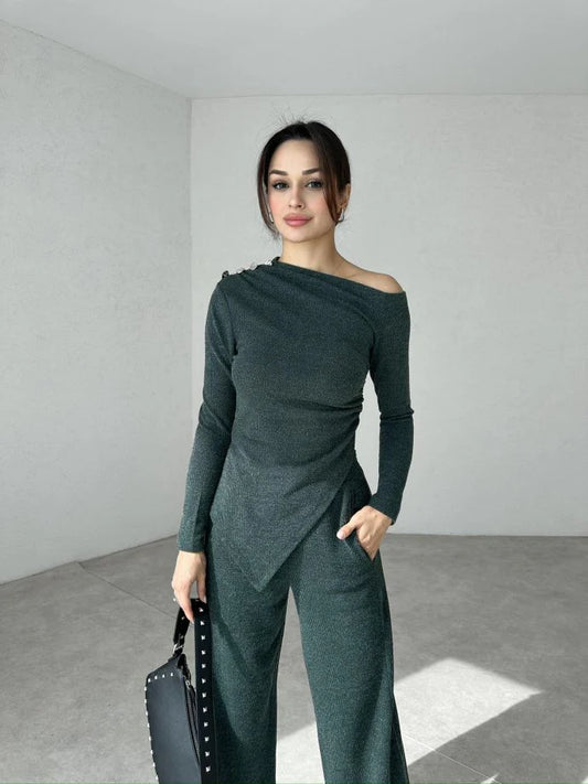 طقم اخضر غامق بزرين