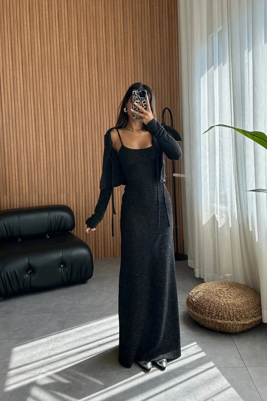 فستان مع جرزة رمادي