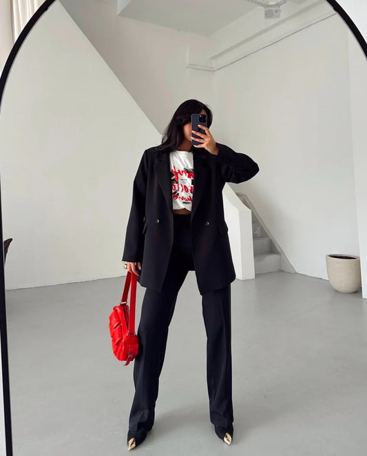 طقم رسمي اسود